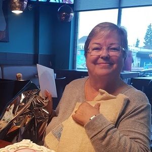 Meet your Posher, Sharon